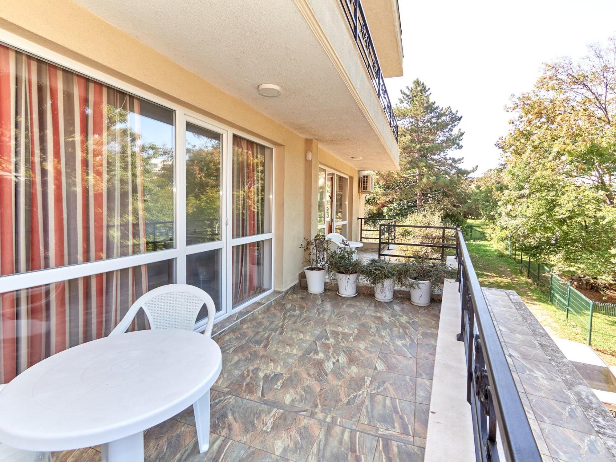 Relax Larrisa Studio Primorsko Exterior photo